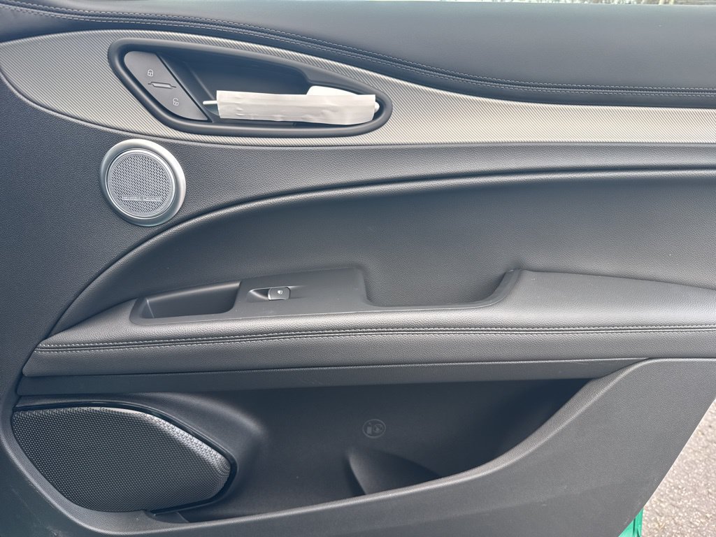 New 2026 Alfa Romeo Stelvio Sprint AWD/4WD image 25