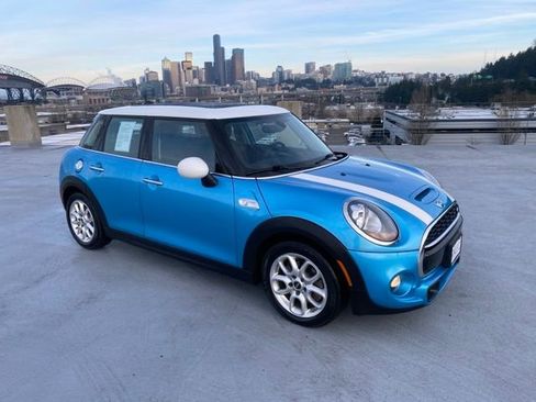 Used 2018 MINI Cooper S image 26
