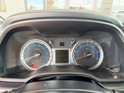 Used 2018 Toyota 4Runner SR5 Premium AWD/4WD image 10