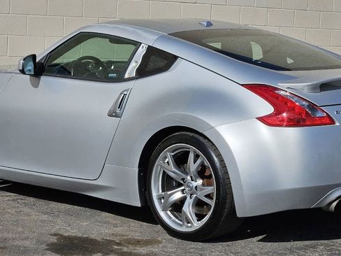 Used 2012 Nissan 370Z Touring w/ Sport Pkg image 3