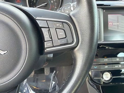 Used 2017 Jaguar XE image 36