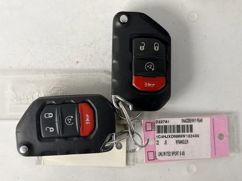Used 2022 Jeep Wrangler Unlimited Sport AWD/4WD image 19