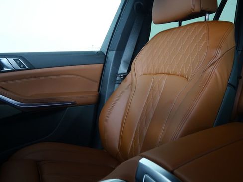 Used 2026 BMW X5 xDrive40i w/ M Sport Package image 23