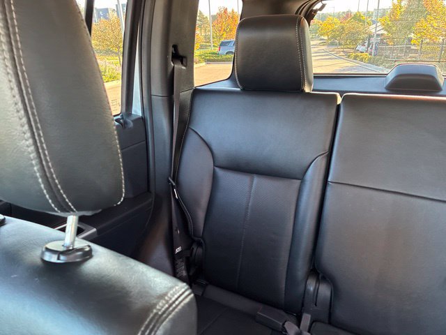 Used 2009 Jeep Liberty Limited w/ Premium Group AWD/4WD image 18
