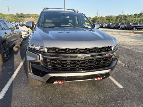 Used 2021 Chevrolet Tahoe Z71 AWD/4WD image 3