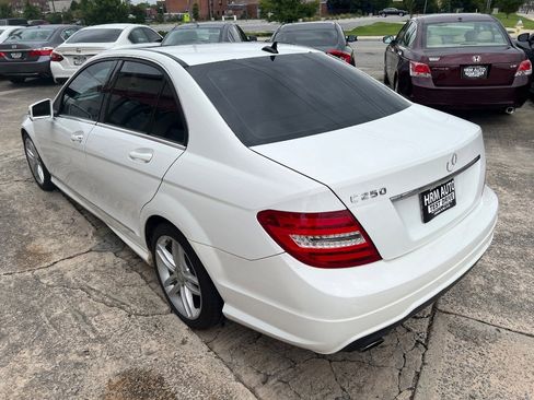 Used 2013 Mercedes-Benz C 250 Sedan image 3