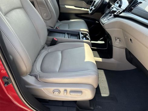 Used 2022 Honda Odyssey EX-L image 17
