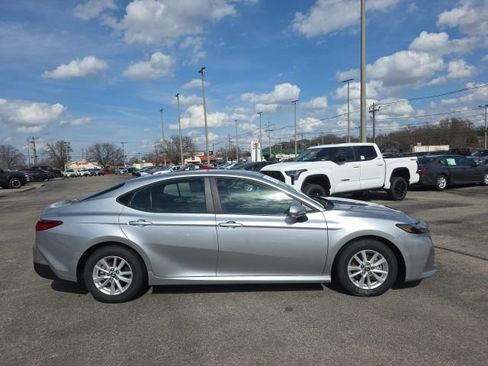 Certified 2025 Toyota Camry LE image 3