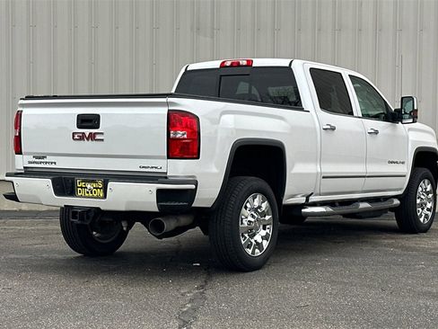 Used 2018 GMC Sierra 2500 Denali w/ Duramax Plus Package image 5