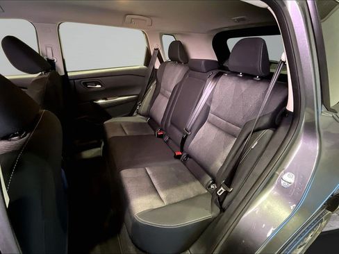 Used 2025 Nissan Rogue SV FWD image 23