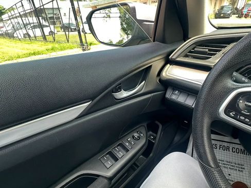 Used 2018 Honda Civic LX image 13