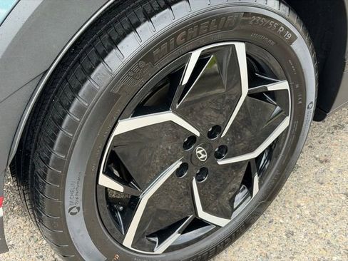 Certified 2024 Hyundai Ioniq 5 SEL image 12