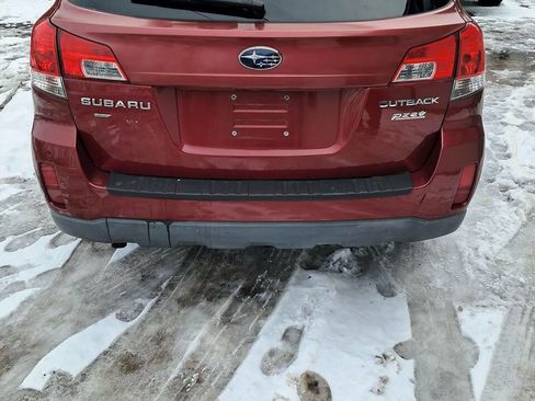 Used 2014 Subaru Outback 2.5i Premium image 3