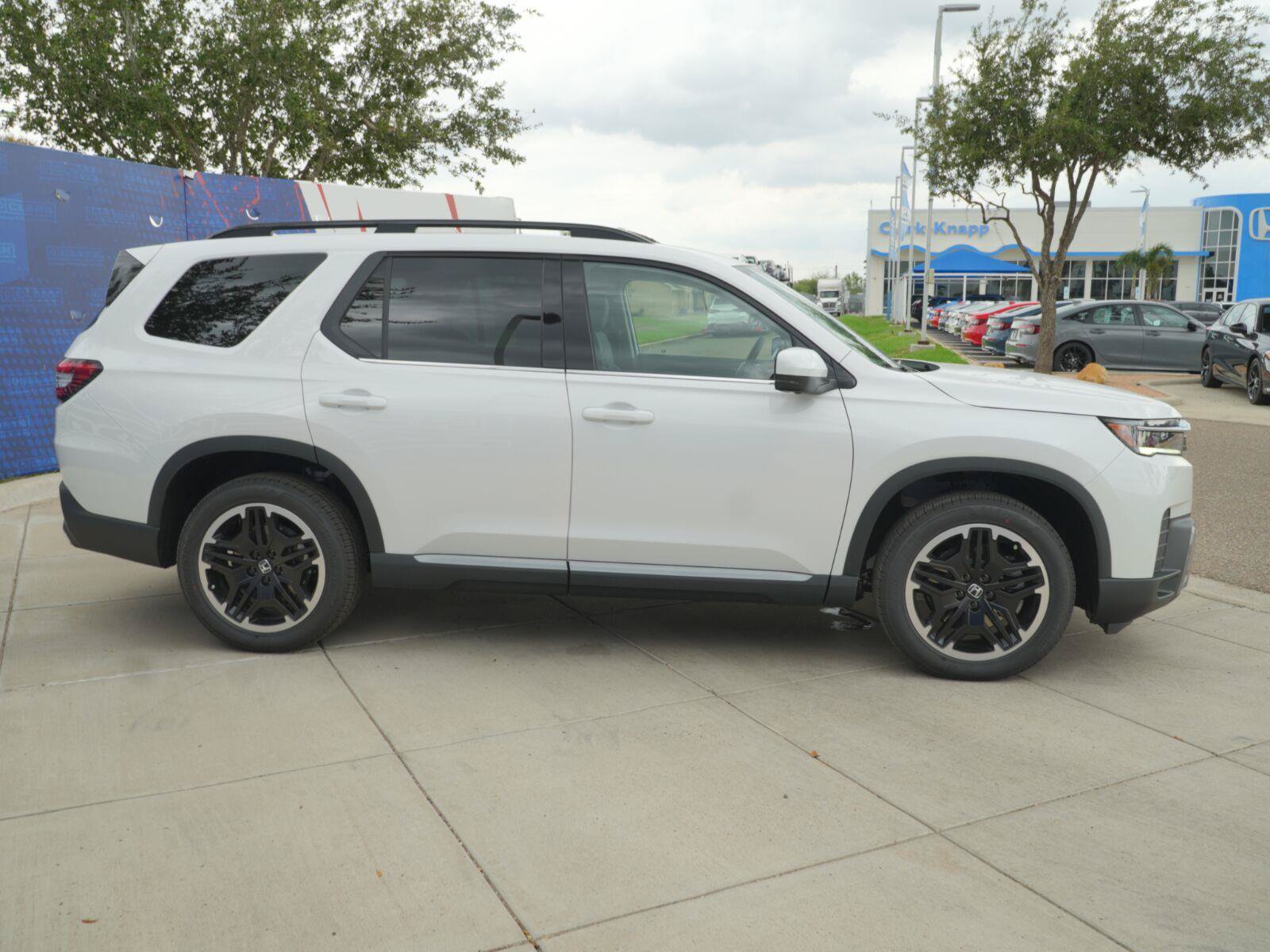 New 2026 Honda Pilot image 4