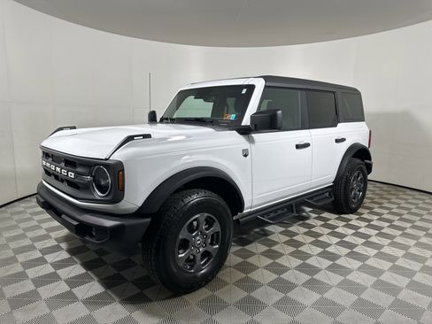 Used 2024 Ford Bronco Big Bend image 3