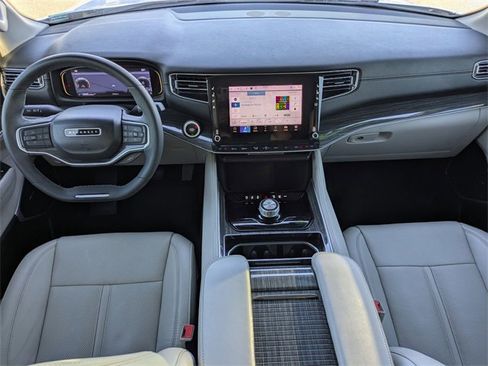 Used 2022 Jeep Wagoneer Series II image 17