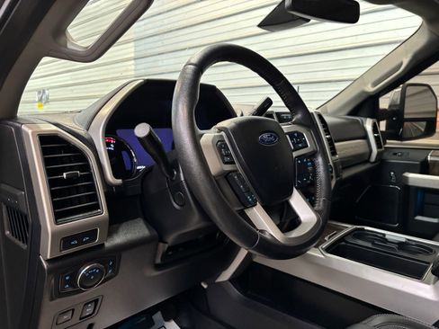 Used 2019 Ford F350 Lariat w/ Lariat Ultimate Package image 12