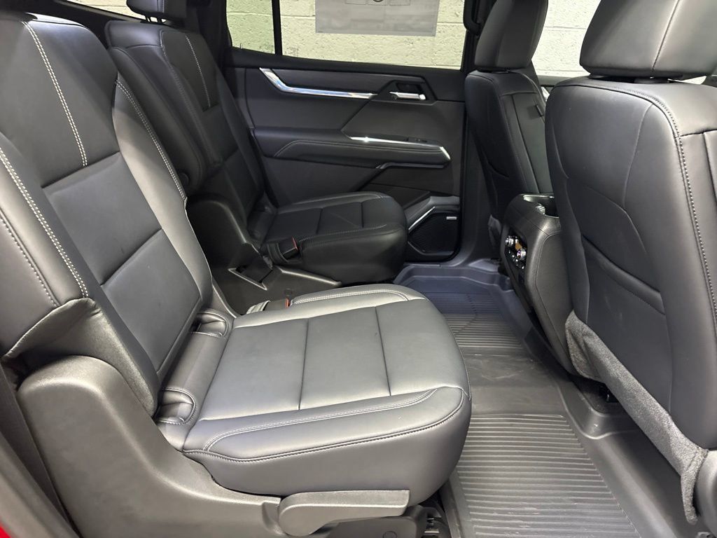 New 2027 GMC Acadia Elevation w/ Black Edition AWD/4WD image 9