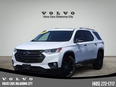Used 2021 Chevrolet Traverse Premier w/ Redline Edition FWD image 1