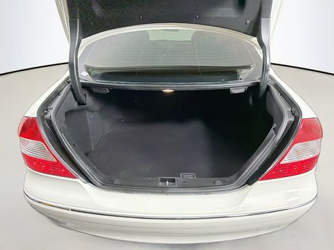 Used 2007 Mercedes-Benz CLK 350 Coupe image 25