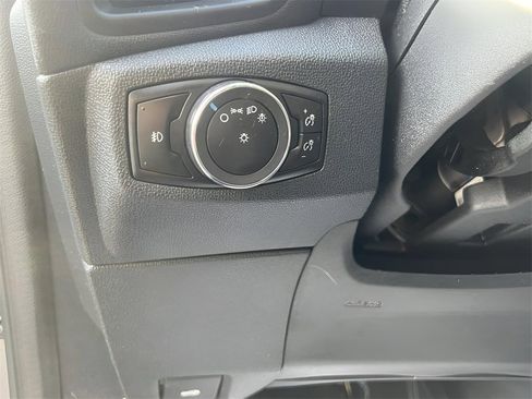 Used 2020 Ford EcoSport Titanium image 19