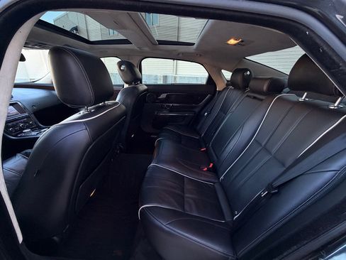 Used 2014 Jaguar XJ L Portfolio image 15