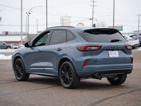 Used 2024 Ford Escape ST-Line Elite w/ Premium Technology Package image 6