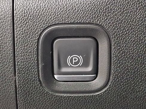 Used 2023 GMC Sierra 2500 AT4 w/ AT4 Premium Plus Package AWD/4WD image 23
