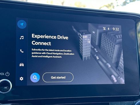 Used 2023 Toyota Highlander LE image 19