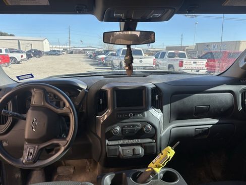 Used 2020 Chevrolet Silverado 1500 Custom Trail Boss w/ Custom Convenience Package image 12