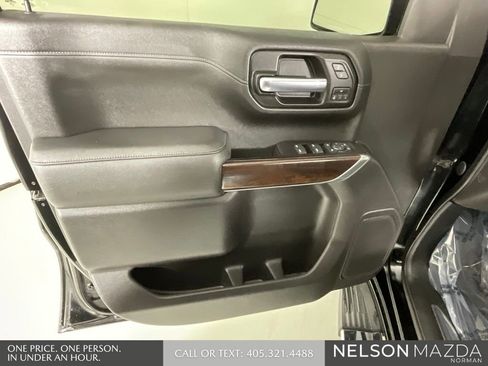 Used 2019 GMC Sierra 1500 SLT image 16