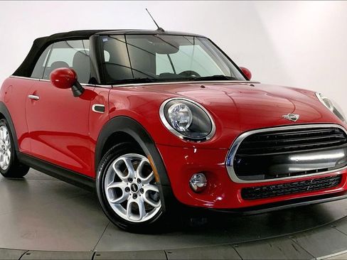 Used 2019 MINI Cooper Convertible w/ Signature Upholstery Package FWD image 1