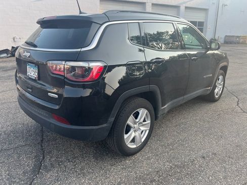 Used 2022 Jeep Compass Latitude w/ Convenience Group AWD/4WD image 7