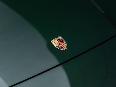 Used 2025 Porsche Panamera image 21