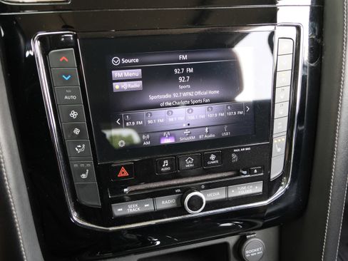Used 2021 INFINITI QX80 Luxe RWD image 25