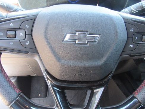 Used 2024 Chevrolet Trax RS w/ Sunroof Package image 20