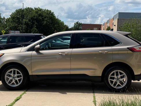 Used 2021 Ford Edge SEL FWD image 4