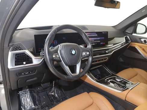 Used 2025 BMW X5 xDrive40i w/ Climate Comfort Package AWD/4WD image 26