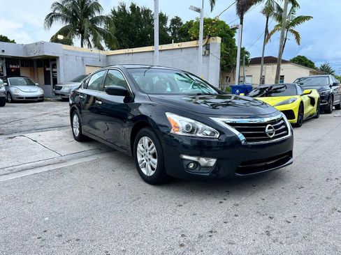 Used 2013 Nissan Altima 2.5 SV w/ 2.5SV Convenience Pkg image 4