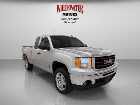 Used 2010 GMC Sierra 1500 SLE w/ Power Pack Plus AWD/4WD image 5