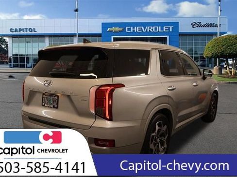 Used 2022 Hyundai Palisade Calligraphy w/ Cargo Package AWD/4WD image 3