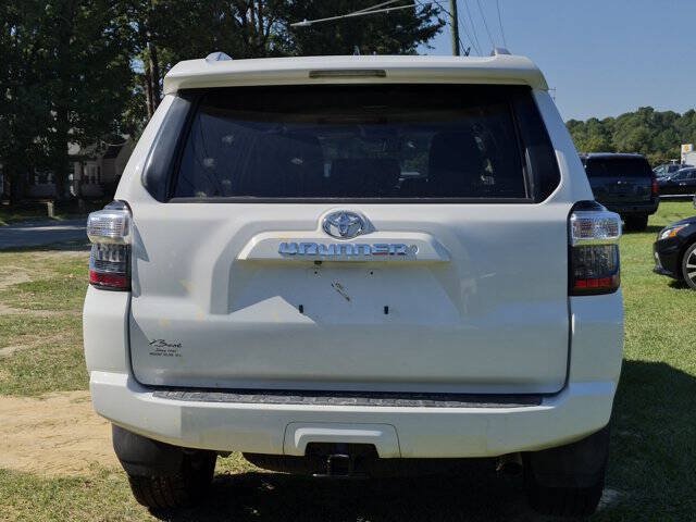Used 2014 Toyota 4Runner SR5 RWD image 4