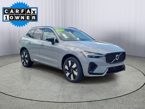 Used 2025 Volvo XC60 T8 Plus w/ Protection Package Premier AWD/4WD image 1
