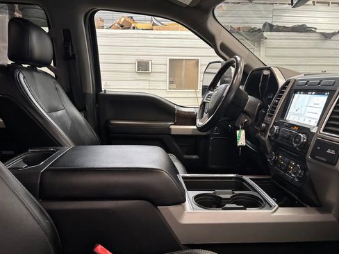 Used 2018 Ford F250 Lariat w/ Lariat Value Package AWD/4WD image 27