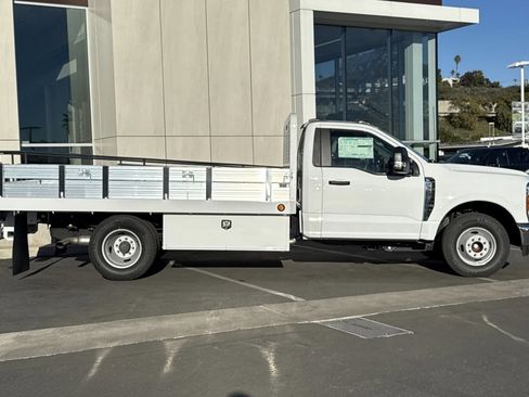New 2024 Ford F350 XL w/ XL Chrome Package image 2