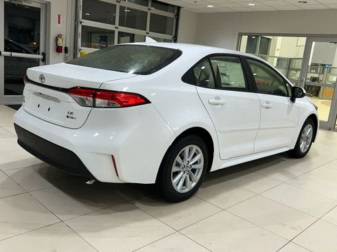 New 2026 Toyota Corolla LE w/ LE Premium Package FWD image 5