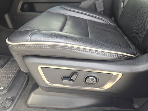 Used 2020 RAM 1500 Limited image 27