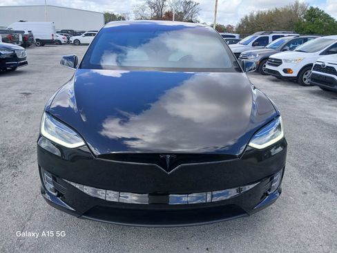 Used 2019 Tesla Model X 100D image 3