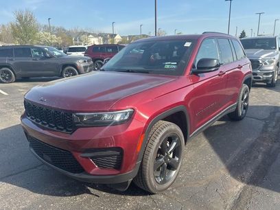 Used 2023 Jeep Grand Cherokee Altitude