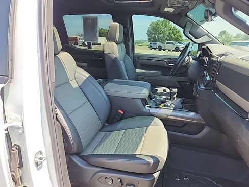 Certified 2025 Chevrolet Silverado 1500 ZR2 w/ Technology Package AWD/4WD image 52